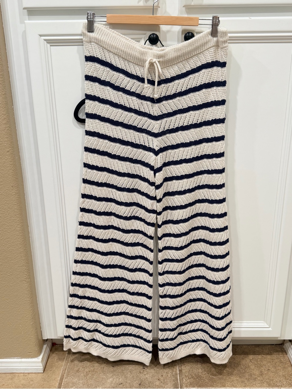 Aerie Cream And Navy Striped Knit Wide-Leg Pants